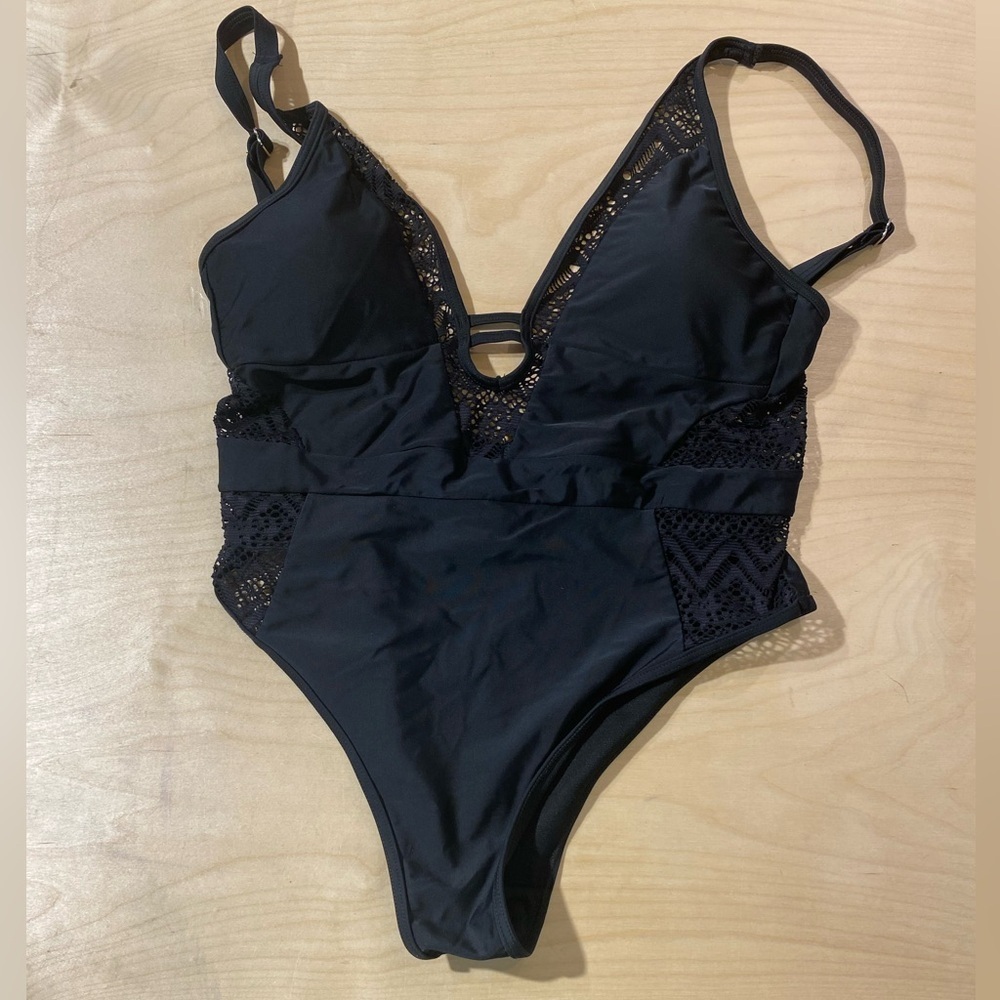 YMI One Piece Swimsuit Large (CG)